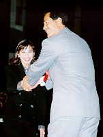 ���ꂵ�����w���ɕY���Ă���